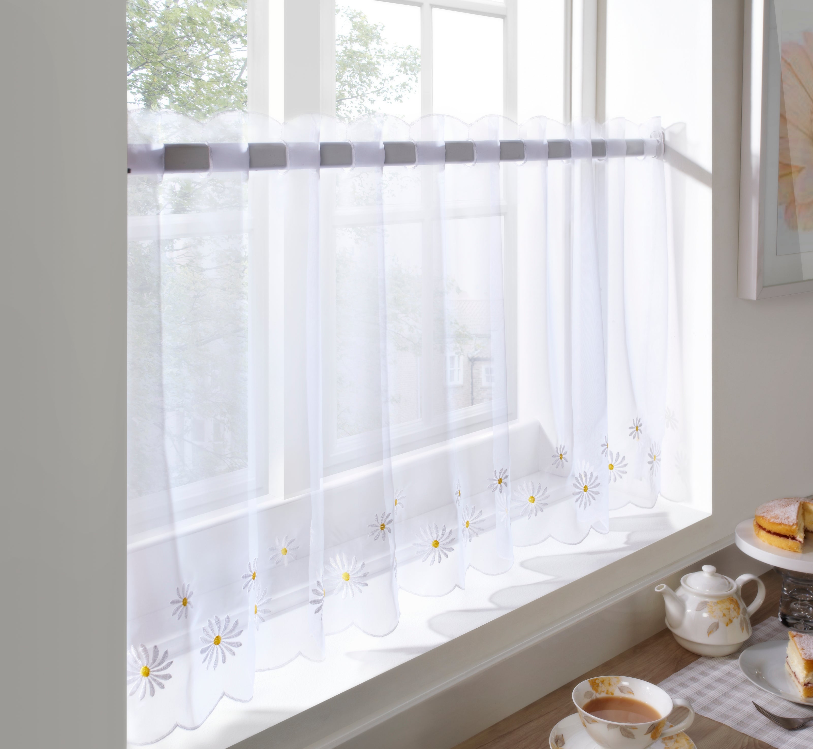 Daisy White Voile Cafe Curtain