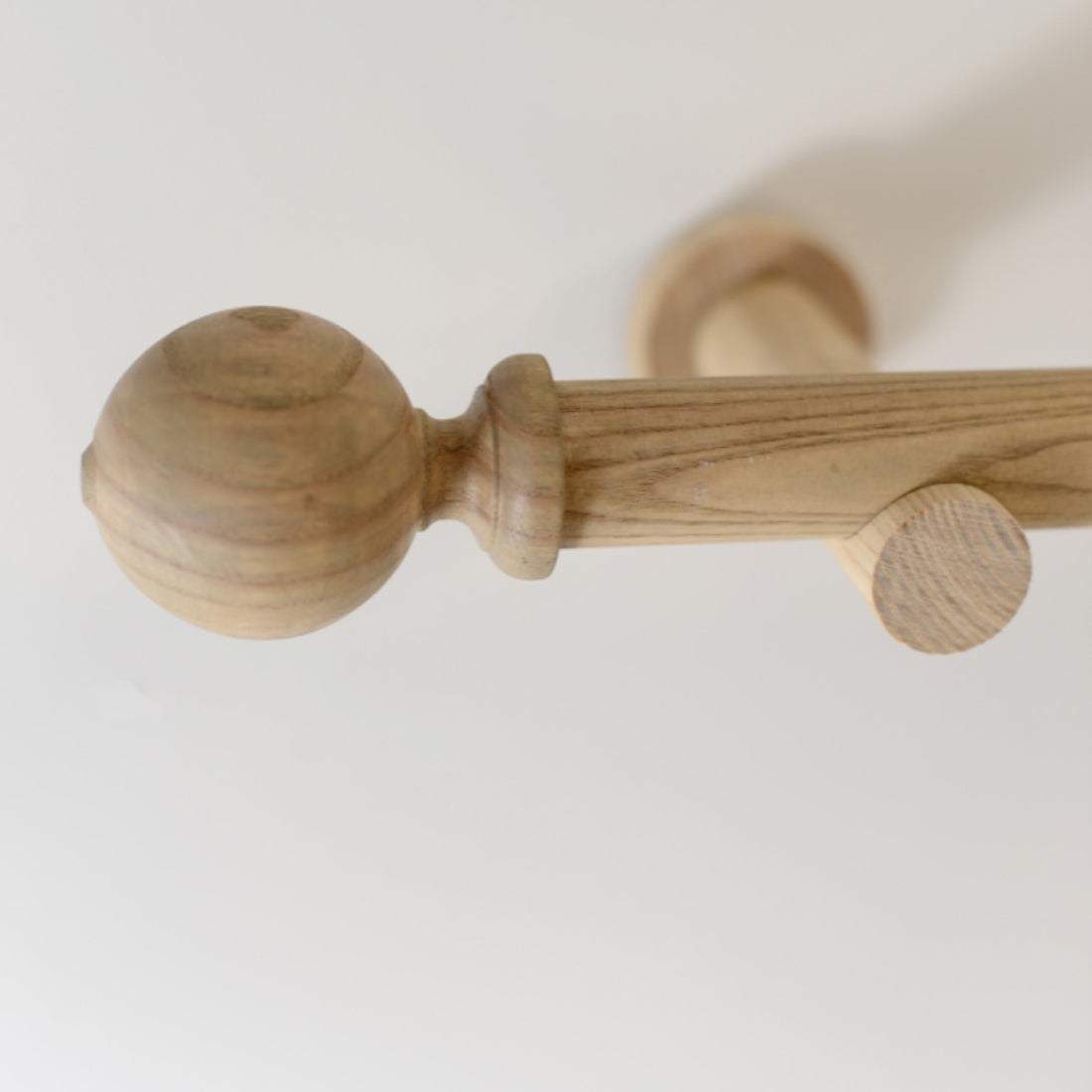 Laura Ashley Mitchell 28mm Eyelet Pole