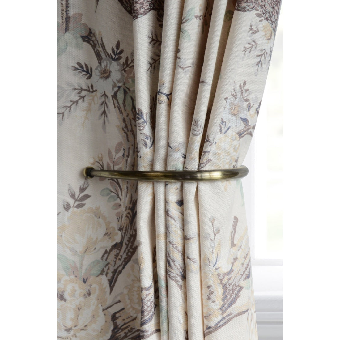 Laura Ashley Vivien Ball End Holdback