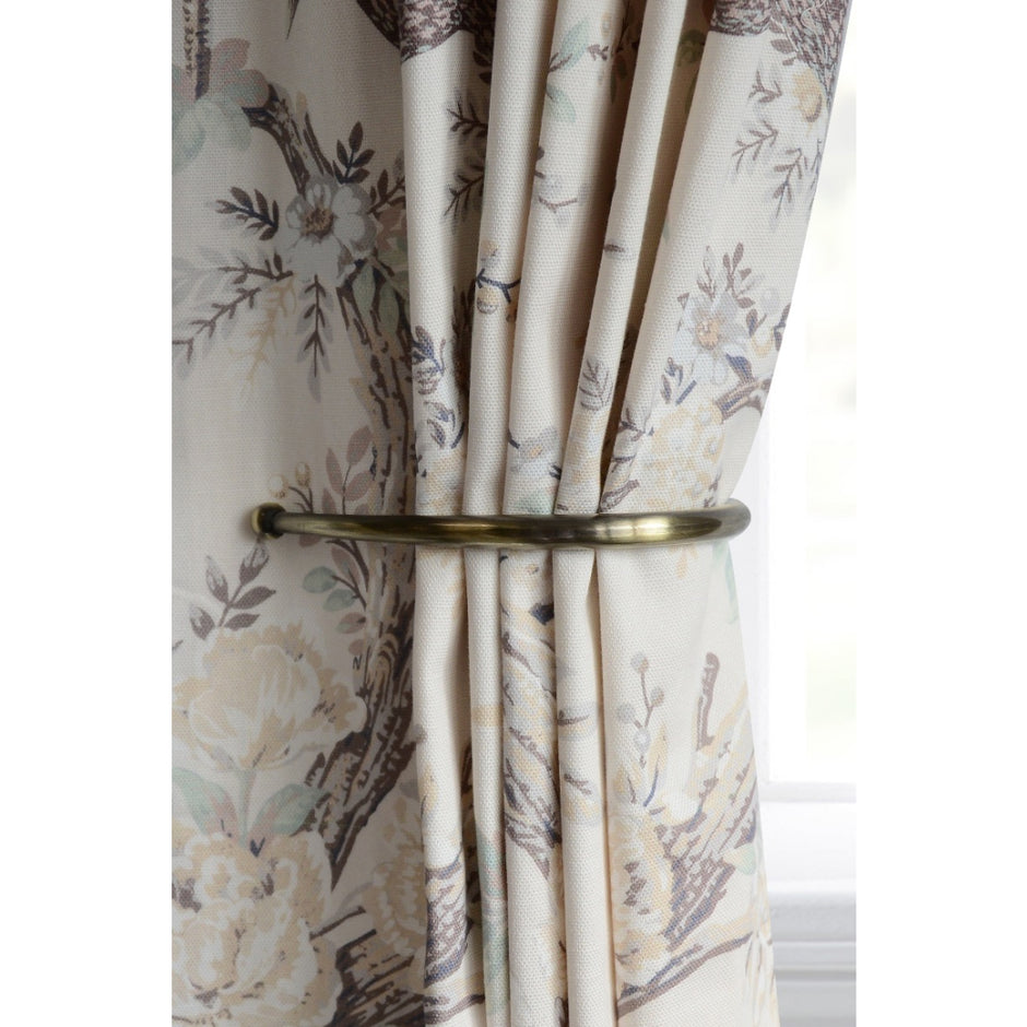 Laura Ashley Vivien Ball End Holdback