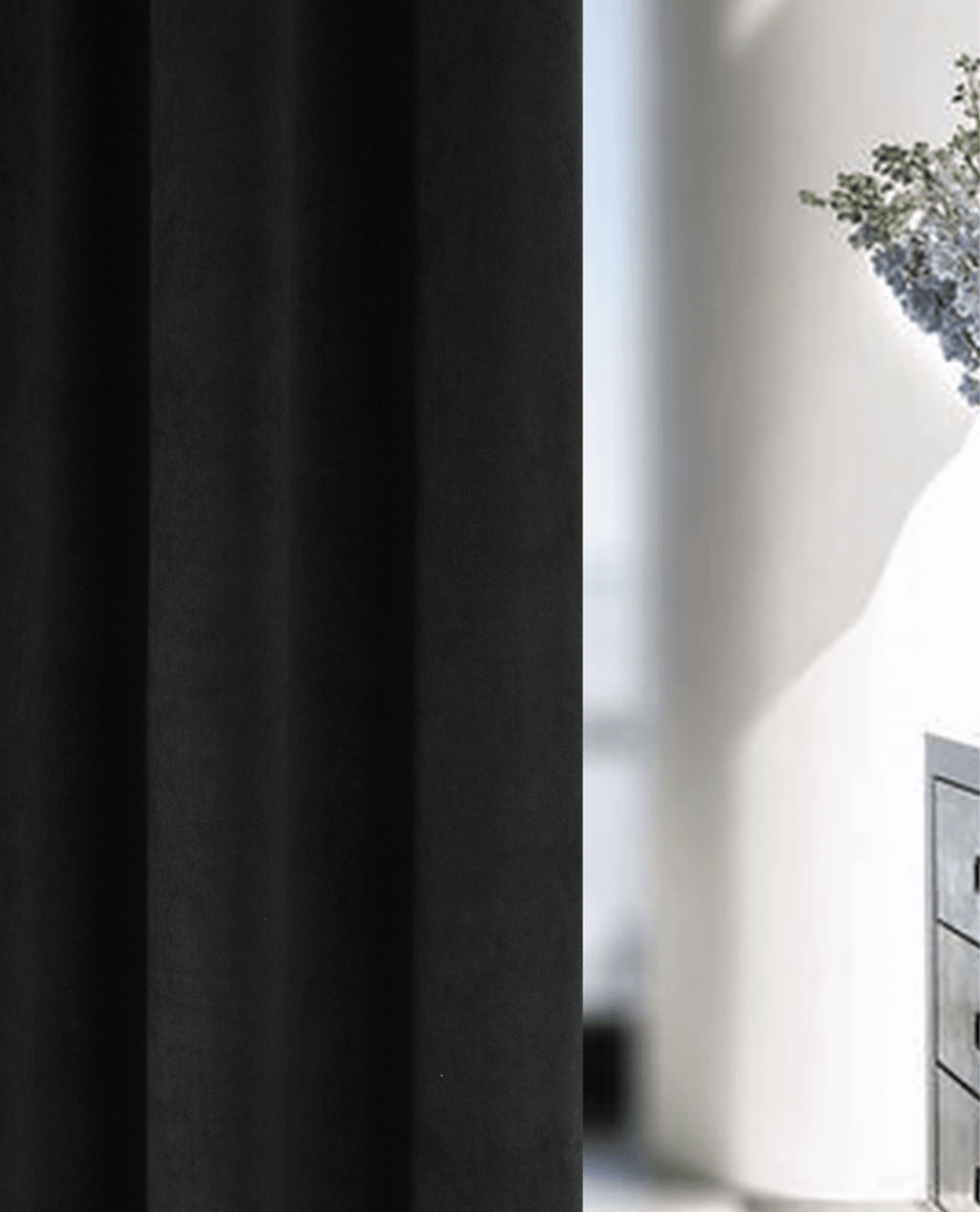 Hampton Thermal Velvet Eyelet Curtains