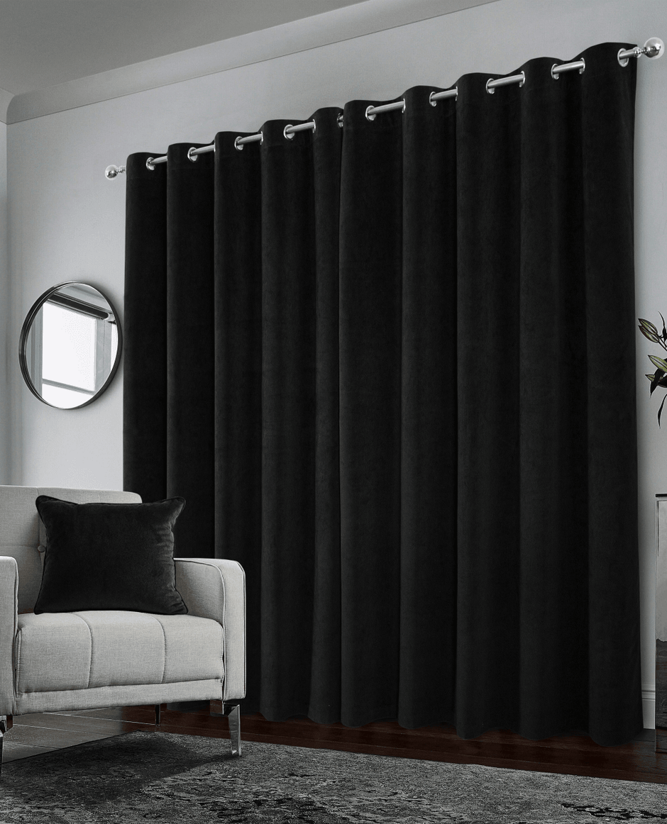 Hampton Thermal Velvet Eyelet Curtains