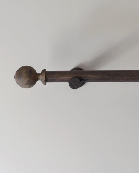 Laura Ashley Mitchell 28mm Eyelet Pole