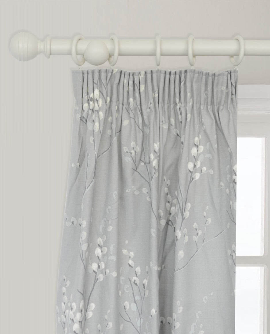 Laura Ashley Ribbed 35mm Ball Pole
