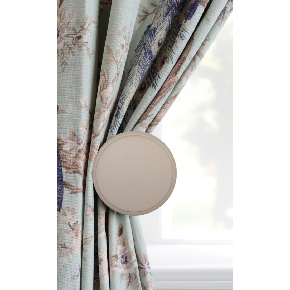 Laura Ashley Ribbed Ball Holdback