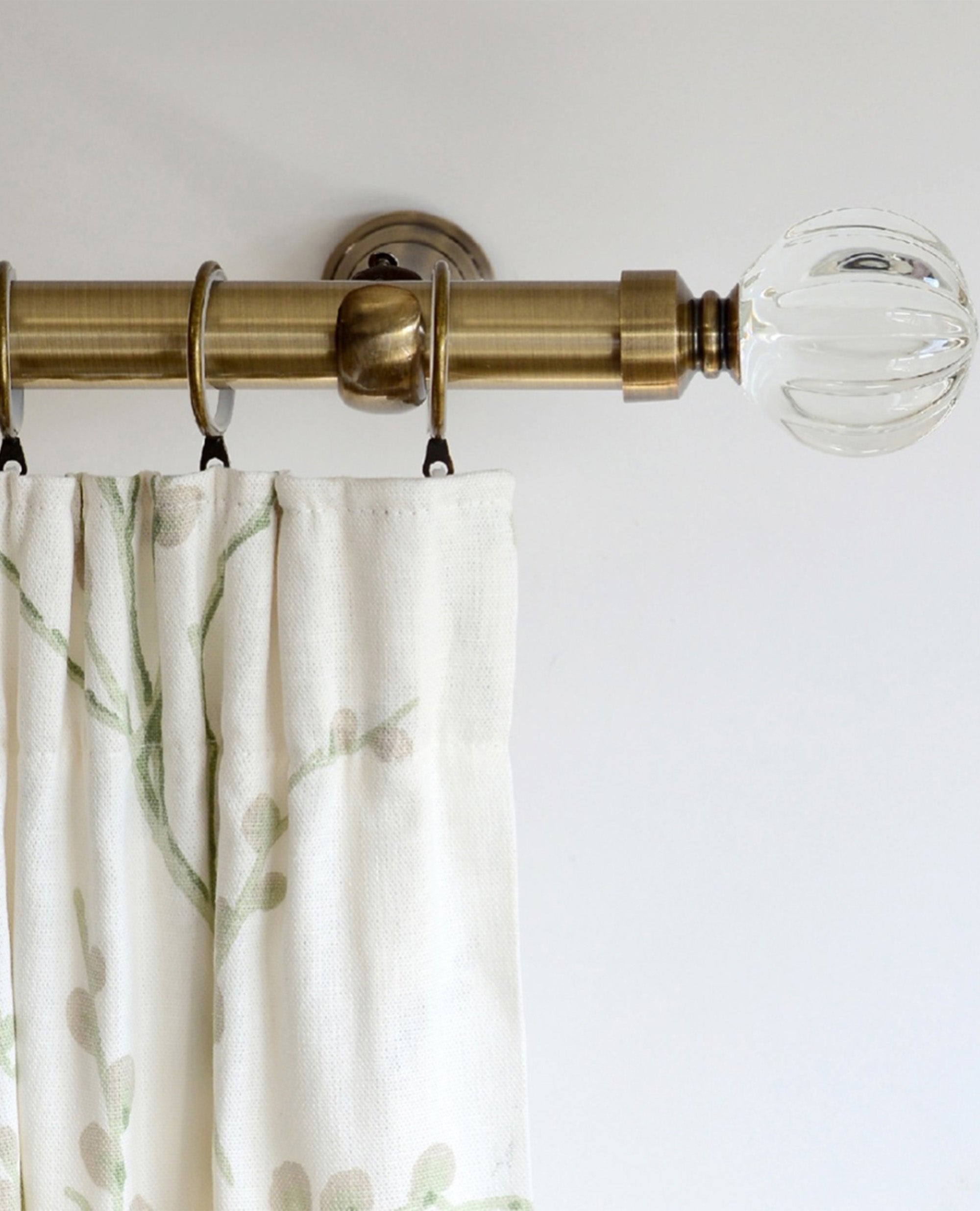 Laura Ashley Vivien 28mm Pole