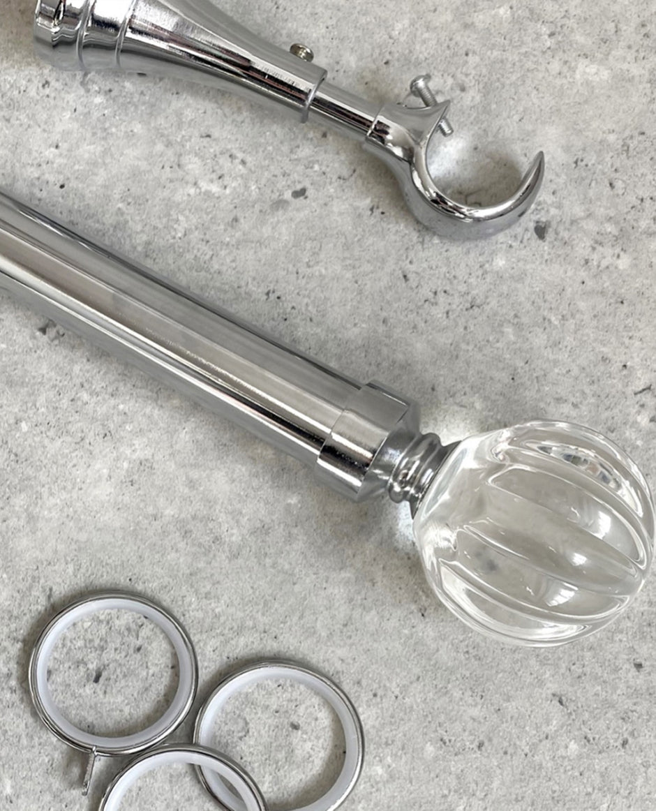 Laura Ashley Vivien 28mm Pole